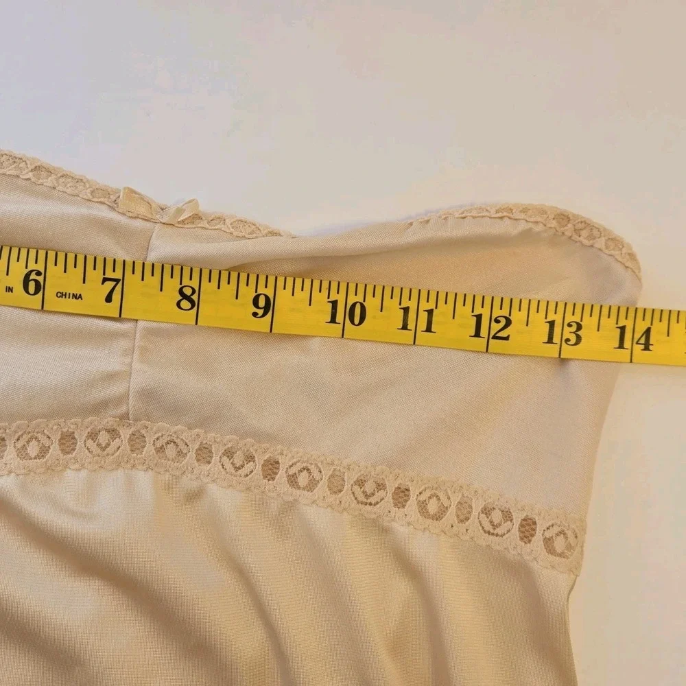 Vanity Fair Vtg Strapless Full Slip Size 34 Champagne Beige Made In USA Lingerie